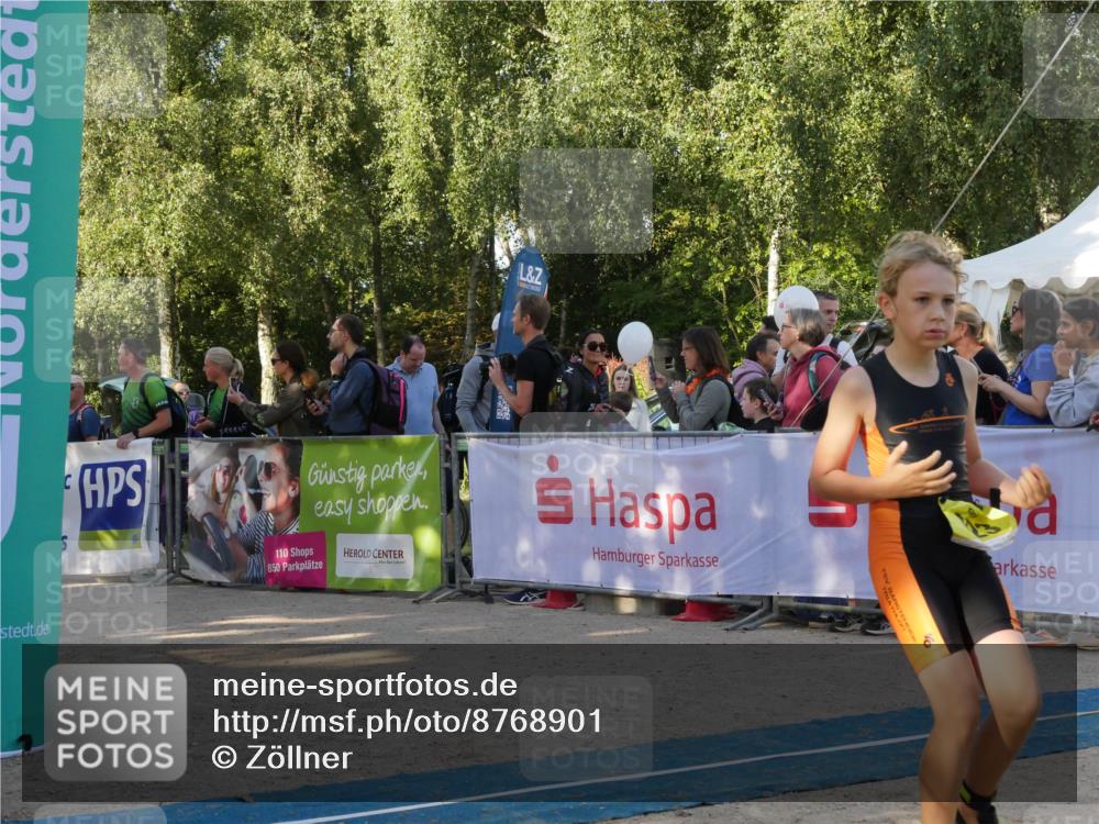07.09.2025 - 19. Norderstedt Triathlon Zöllner http://msf.ph/oto/8768901 07.09.2025 09:48:30 Ziel 576, 598, 603, 607, 623 meine-sportfotos.de