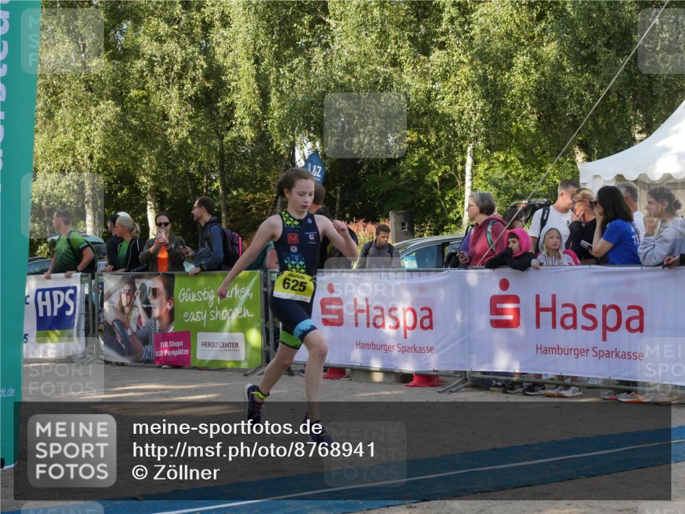 07.09.2025 - 19. Norderstedt Triathlon Zöllner http://msf.ph/oto/8768941 07.09.2025 09:48:40 Ziel 598, 603, 625 meine-sportfotos.de
