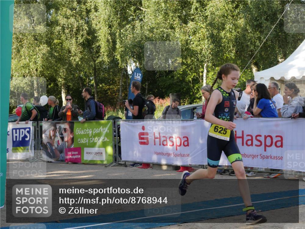 07.09.2025 - 19. Norderstedt Triathlon Zöllner http://msf.ph/oto/8768944 07.09.2025 09:48:40 Ziel 598, 603, 625 meine-sportfotos.de