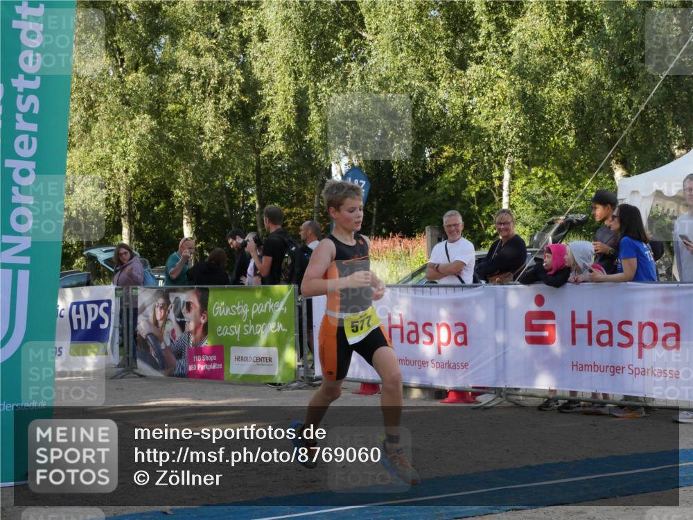 07.09.2025 - 19. Norderstedt Triathlon Zöllner http://msf.ph/oto/8769060 07.09.2025 09:49:53 Ziel 577, 618 meine-sportfotos.de