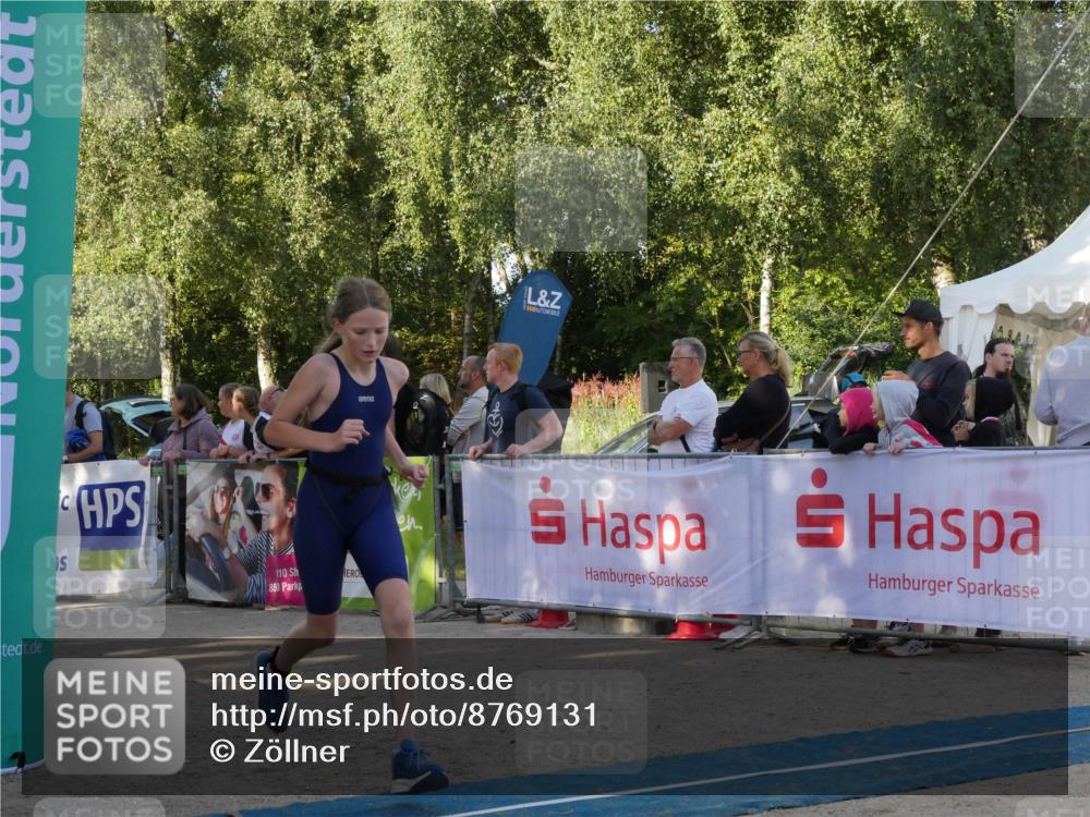 07.09.2025 - 19. Norderstedt Triathlon Zöllner http://msf.ph/oto/8769131 07.09.2025 09:50:19 Ziel 597, 619, 634 meine-sportfotos.de