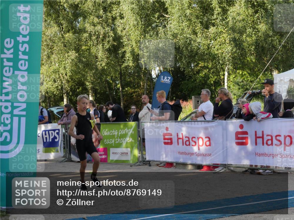 07.09.2025 - 19. Norderstedt Triathlon Zöllner http://msf.ph/oto/8769149 07.09.2025 09:50:26 Ziel 584, 619 meine-sportfotos.de