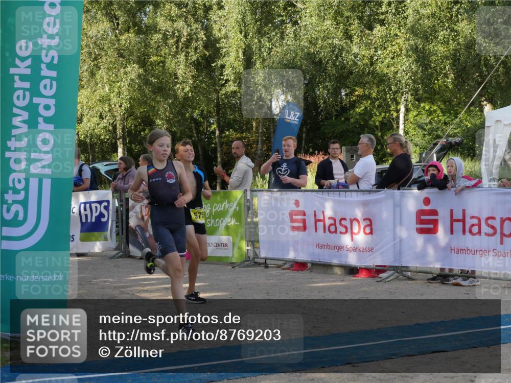 07.09.2025 - 19. Norderstedt Triathlon Zöllner http://msf.ph/oto/8769203 07.09.2025 09:51:18 Ziel 575, 599, 608, 615, 622 meine-sportfotos.de