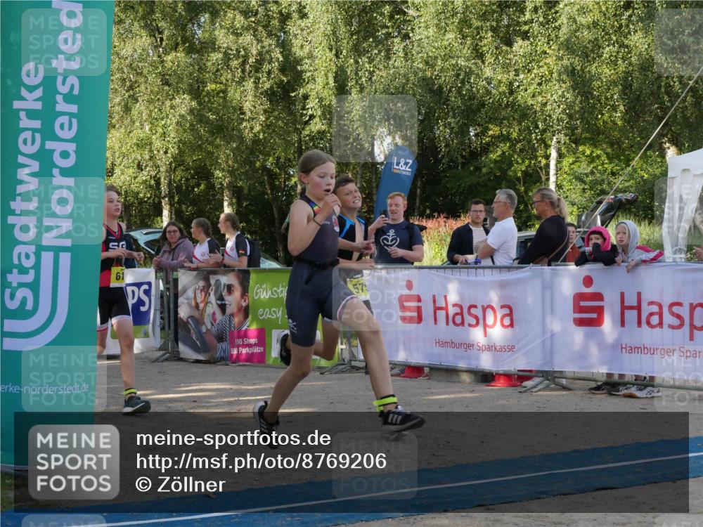 07.09.2025 - 19. Norderstedt Triathlon Zöllner http://msf.ph/oto/8769206 07.09.2025 09:51:18 Ziel 575, 599, 608, 615, 622 meine-sportfotos.de