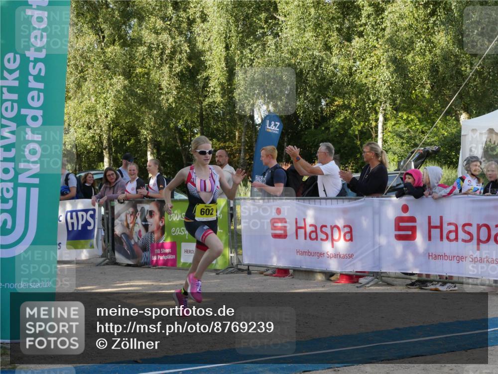 07.09.2025 - 19. Norderstedt Triathlon Zöllner http://msf.ph/oto/8769239 07.09.2025 09:51:26 Ziel 602, 606, 615, 616, 621 meine-sportfotos.de