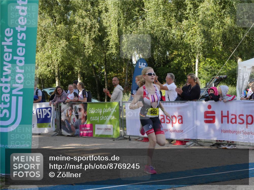 07.09.2025 - 19. Norderstedt Triathlon Zöllner http://msf.ph/oto/8769245 07.09.2025 09:51:26 Ziel 602, 606, 615, 616, 621 meine-sportfotos.de
