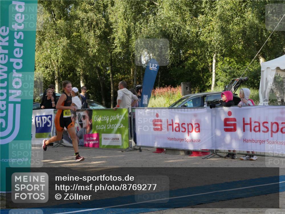 07.09.2025 - 19. Norderstedt Triathlon Zöllner http://msf.ph/oto/8769277 07.09.2025 09:52:22 Ziel 632 meine-sportfotos.de