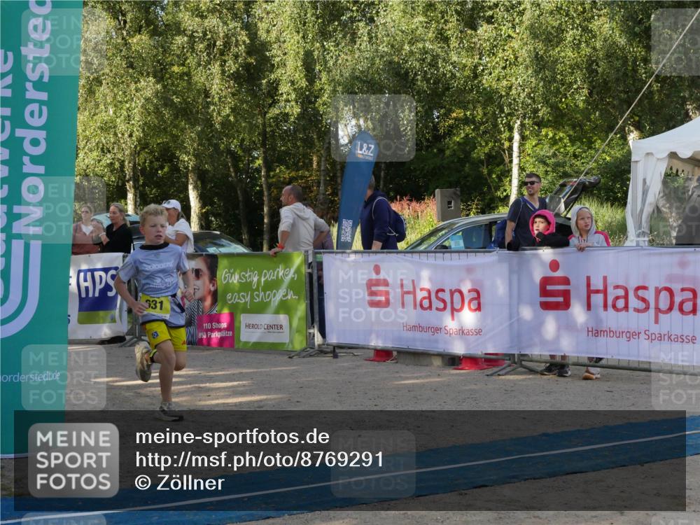 07.09.2025 - 19. Norderstedt Triathlon Zöllner http://msf.ph/oto/8769291 07.09.2025 09:52:29 Ziel 579, 580, 631, 632 meine-sportfotos.de
