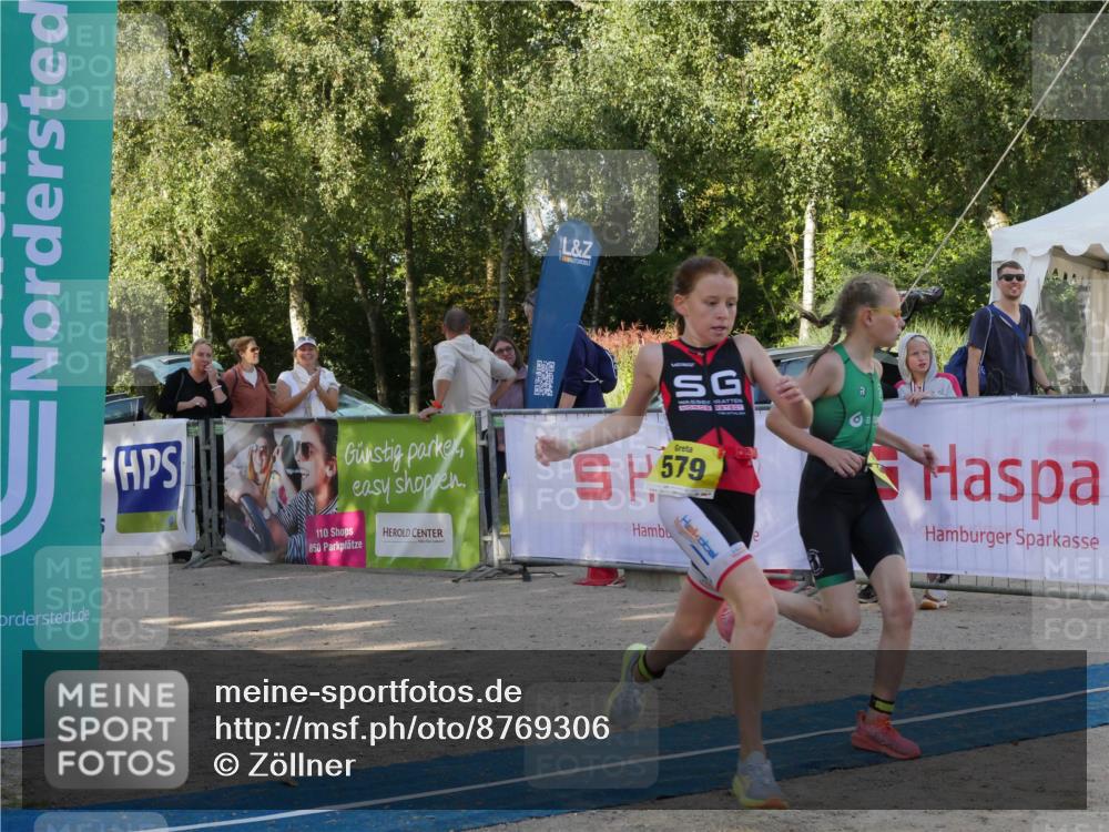 07.09.2025 - 19. Norderstedt Triathlon Zöllner http://msf.ph/oto/8769306 07.09.2025 09:52:30 Ziel 579, 580, 631, 632 meine-sportfotos.de