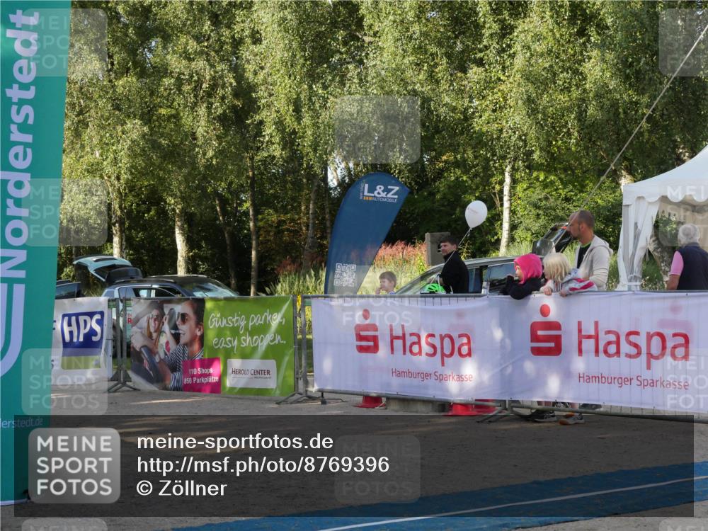 07.09.2025 - 19. Norderstedt Triathlon Zöllner http://msf.ph/oto/8769396 07.09.2025 09:54:58 Ziel 571 meine-sportfotos.de