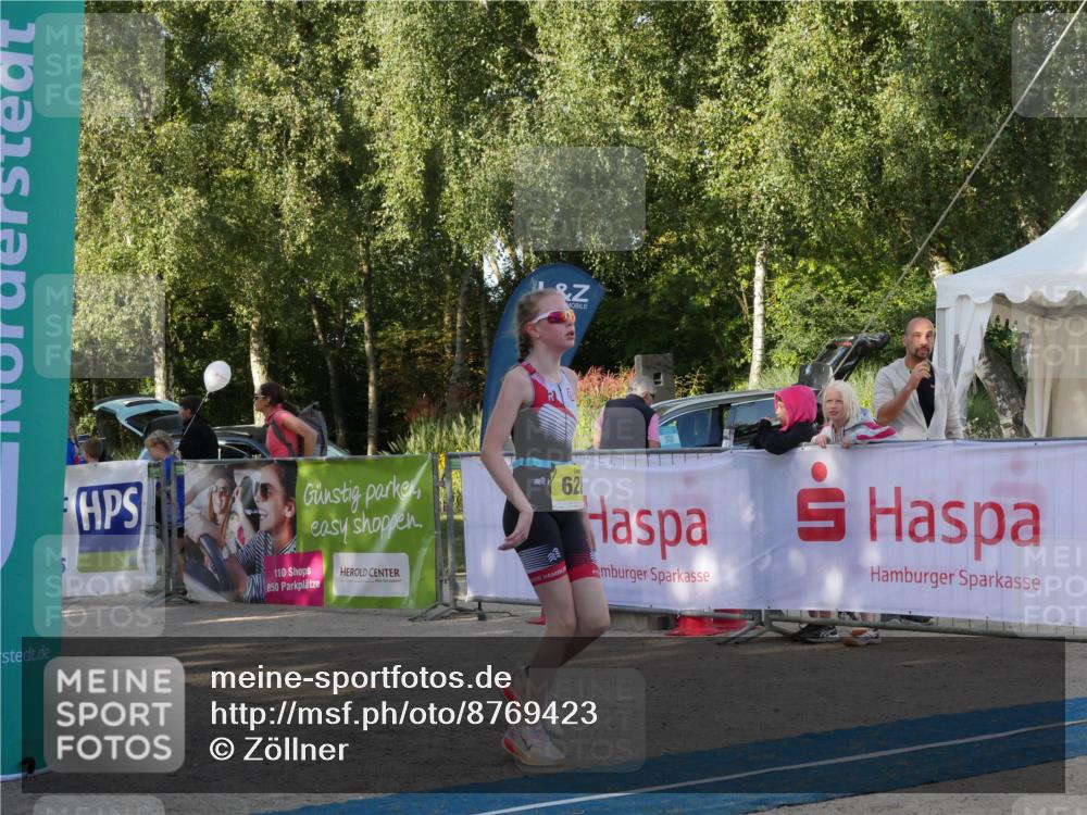 07.09.2025 - 19. Norderstedt Triathlon Zöllner http://msf.ph/oto/8769423 07.09.2025 09:55:06 Ziel 571, 628 meine-sportfotos.de