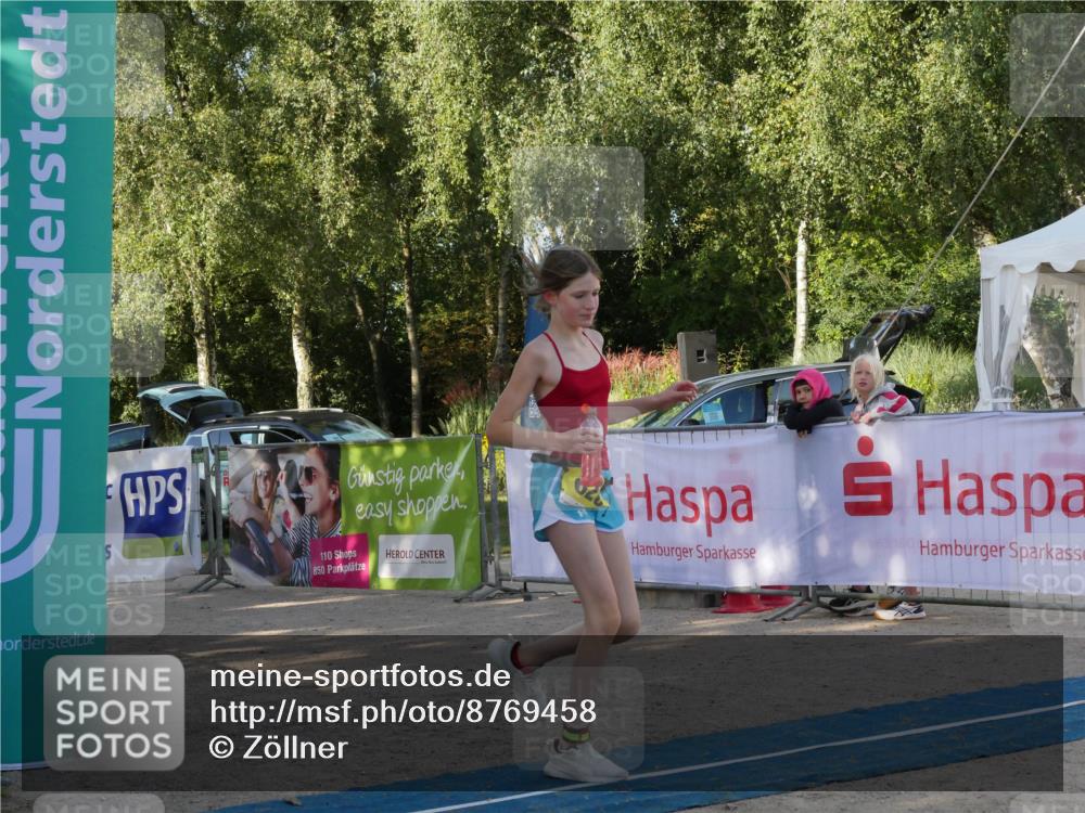 07.09.2025 - 19. Norderstedt Triathlon Zöllner http://msf.ph/oto/8769458 07.09.2025 09:57:11 Ziel 620 meine-sportfotos.de