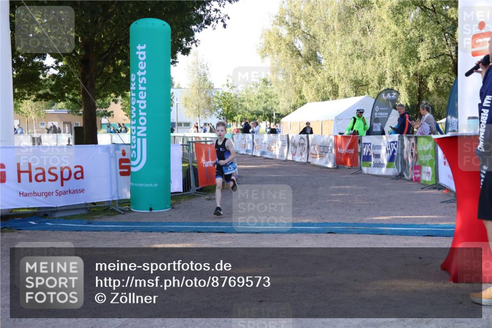 07.09.2025 - 19. Norderstedt Triathlon Zöllner http://msf.ph/oto/8769573 07.09.2025 09:12:58 Ziel 12 meine-sportfotos.de