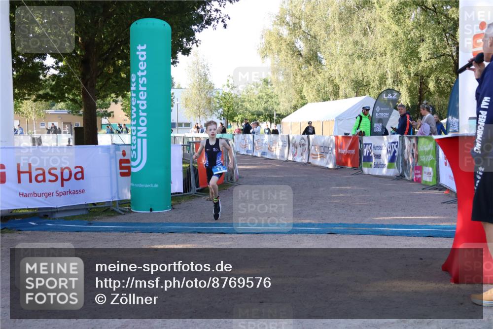 07.09.2025 - 19. Norderstedt Triathlon Zöllner http://msf.ph/oto/8769576 07.09.2025 09:12:58 Ziel 12 meine-sportfotos.de