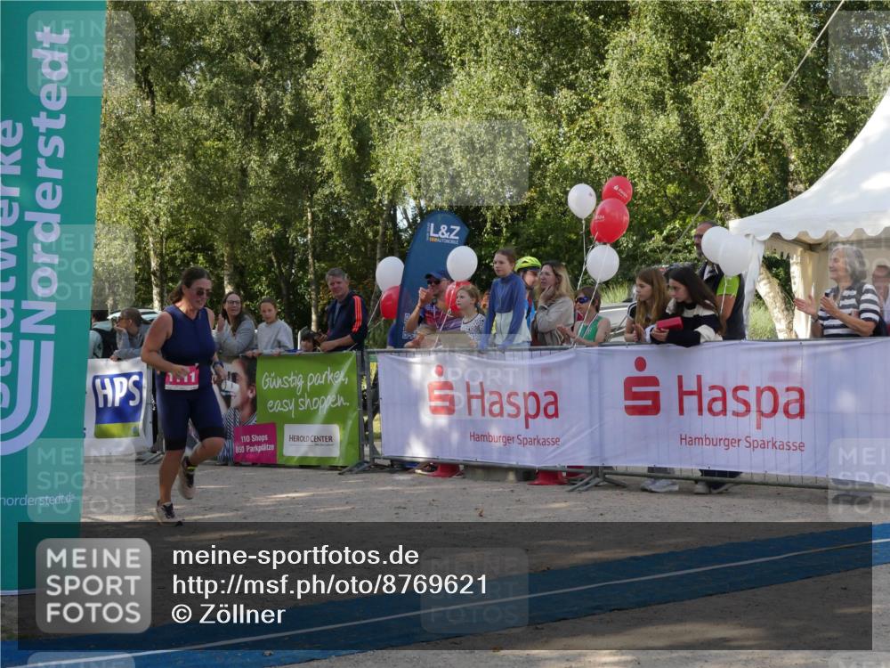 07.09.2025 - 19. Norderstedt Triathlon Zöllner http://msf.ph/oto/8769621 07.09.2025 10:45:37 Ziel 1111 meine-sportfotos.de