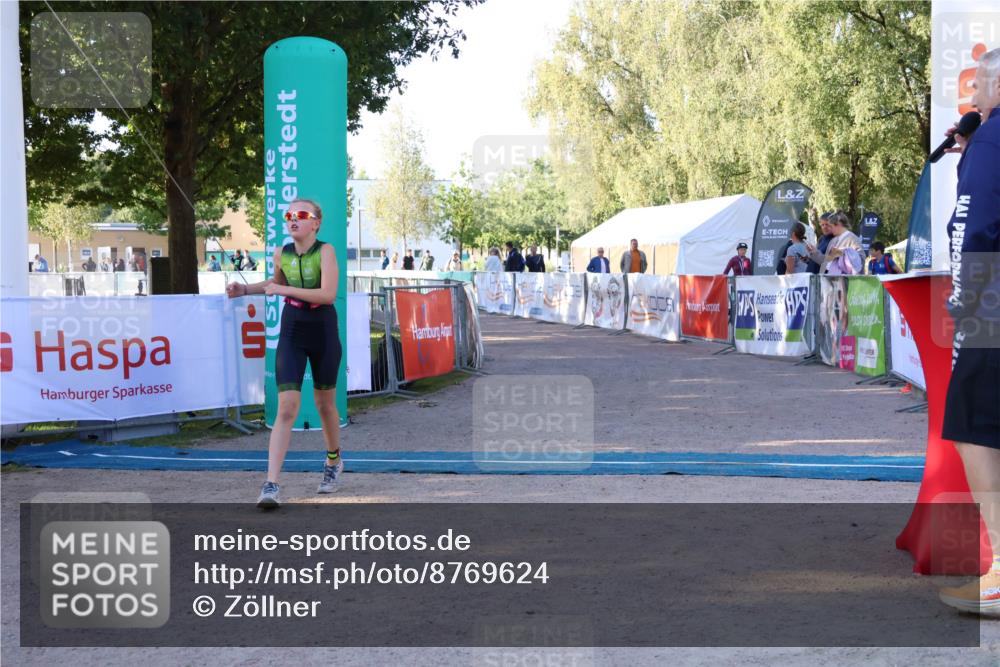 07.09.2025 - 19. Norderstedt Triathlon Zöllner http://msf.ph/oto/8769624 07.09.2025 09:13:22 Ziel 4 meine-sportfotos.de