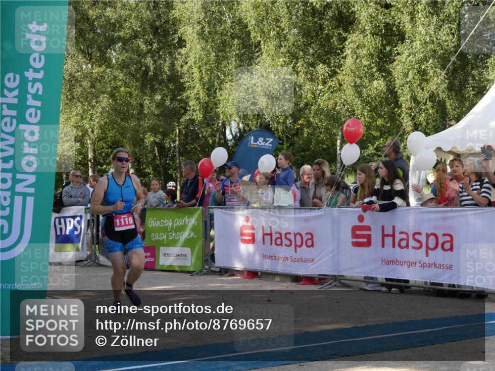 07.09.2025 - 19. Norderstedt Triathlon Zöllner http://msf.ph/oto/8769657 07.09.2025 10:47:05 Ziel 646, 1119 meine-sportfotos.de
