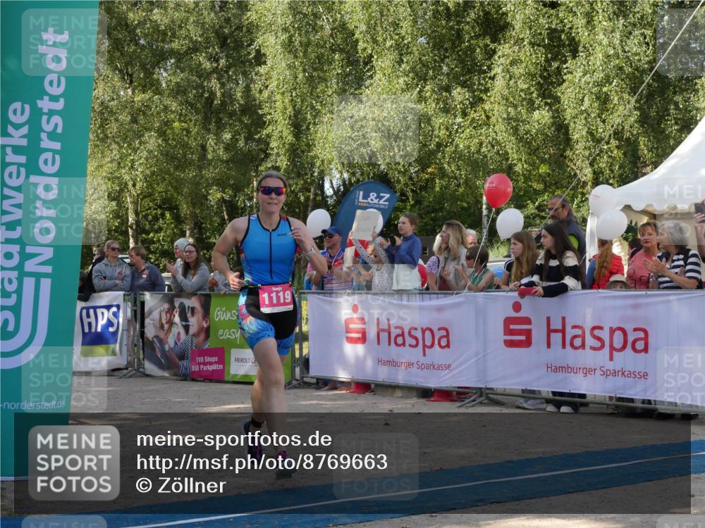 07.09.2025 - 19. Norderstedt Triathlon Zöllner http://msf.ph/oto/8769663 07.09.2025 10:47:05 Ziel 646, 1119 meine-sportfotos.de