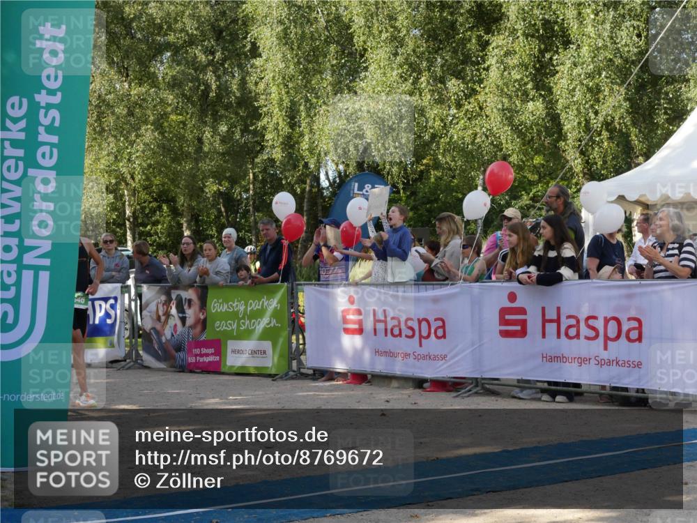 07.09.2025 - 19. Norderstedt Triathlon Zöllner http://msf.ph/oto/8769672 07.09.2025 10:47:09 Ziel 646, 1119 meine-sportfotos.de