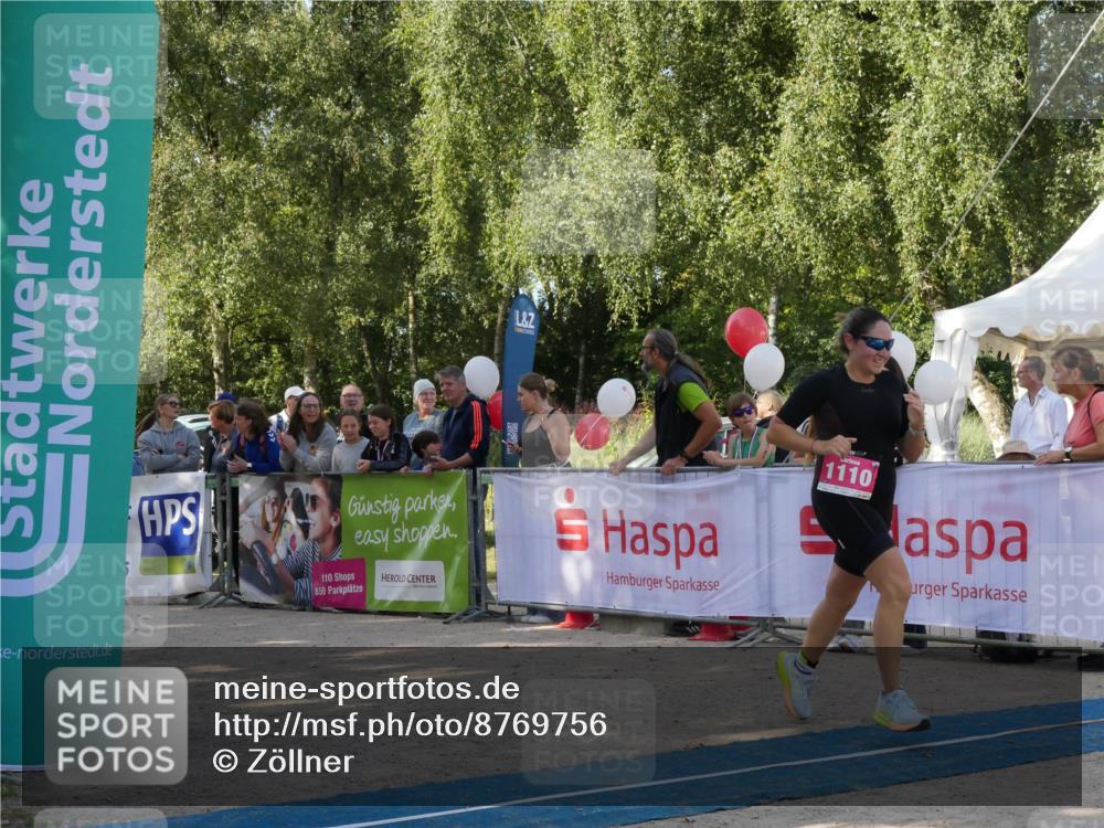 07.09.2025 - 19. Norderstedt Triathlon Zöllner http://msf.ph/oto/8769756 07.09.2025 10:48:25 Ziel 1110, 1151 meine-sportfotos.de