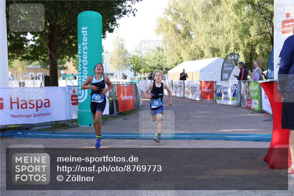 07.09.2025 - 19. Norderstedt Triathlon Zöllner http://msf.ph/oto/8769773 07.09.2025 09:14:14 Ziel 3, 14, 29, 45, 55 meine-sportfotos.de