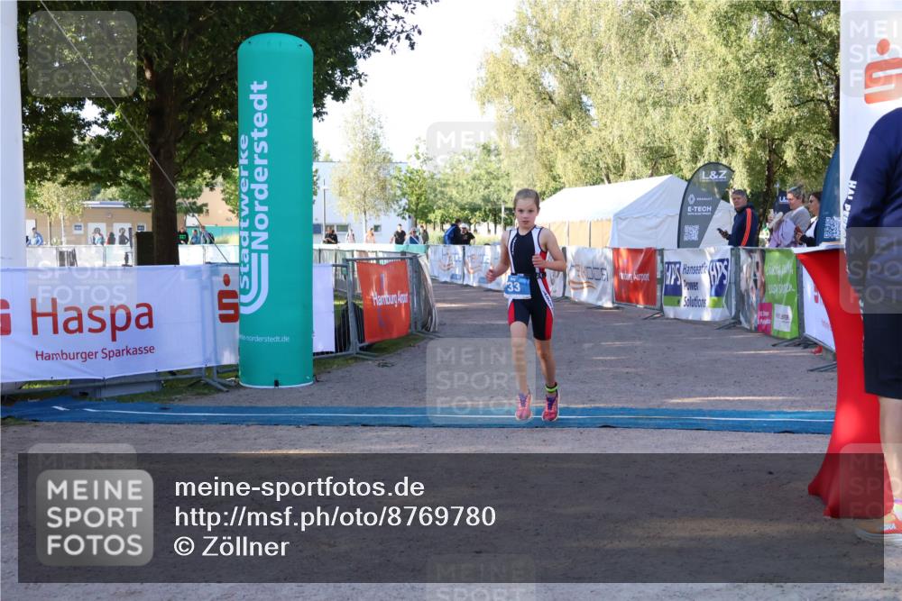 07.09.2025 - 19. Norderstedt Triathlon Zöllner http://msf.ph/oto/8769780 07.09.2025 09:14:32 Ziel 33 meine-sportfotos.de