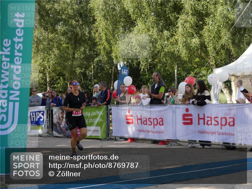 07.09.2025 - 19. Norderstedt Triathlon Zöllner http://msf.ph/oto/8769787 07.09.2025 10:49:00 Ziel 1117 meine-sportfotos.de