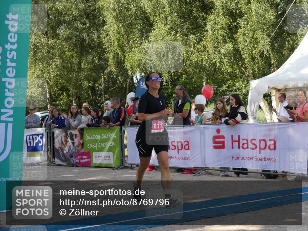 07.09.2025 - 19. Norderstedt Triathlon Zöllner http://msf.ph/oto/8769796 07.09.2025 10:49:01 Ziel 1117 meine-sportfotos.de