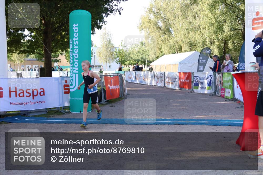 07.09.2025 - 19. Norderstedt Triathlon Zöllner http://msf.ph/oto/8769810 07.09.2025 09:14:43 Ziel 9 meine-sportfotos.de