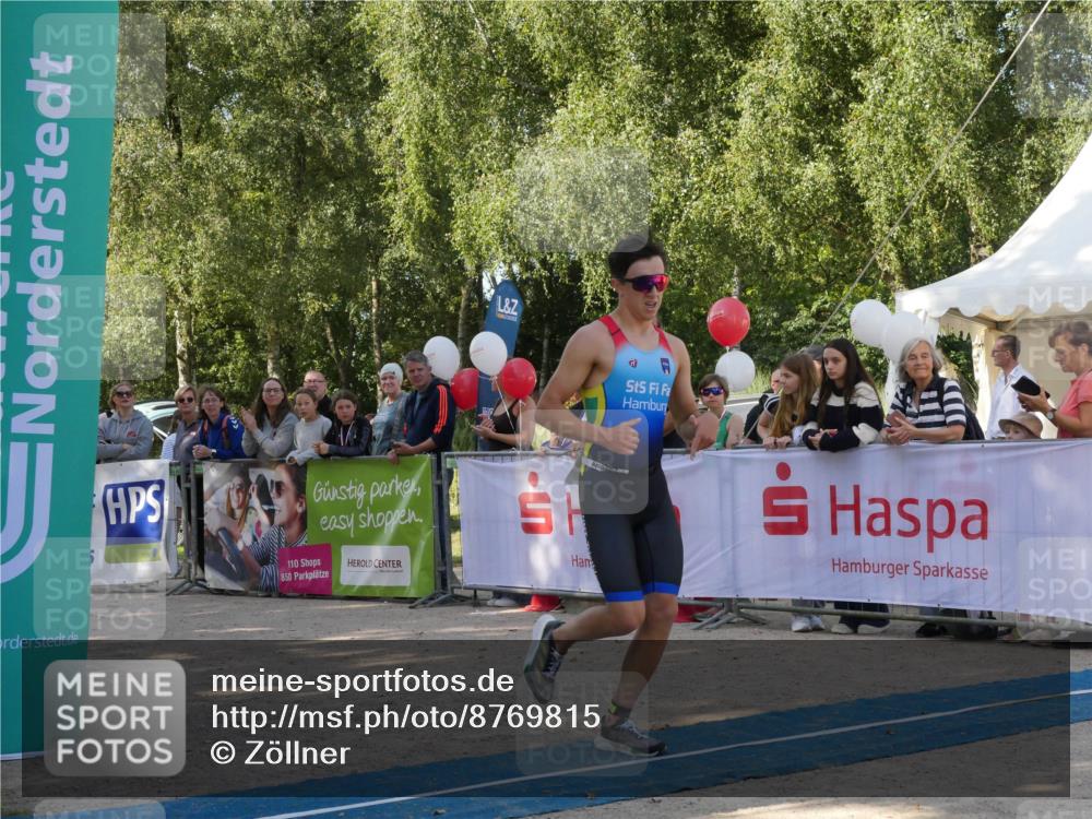 07.09.2025 - 19. Norderstedt Triathlon Zöllner http://msf.ph/oto/8769815 07.09.2025 10:49:07 Ziel 654, 1117 meine-sportfotos.de