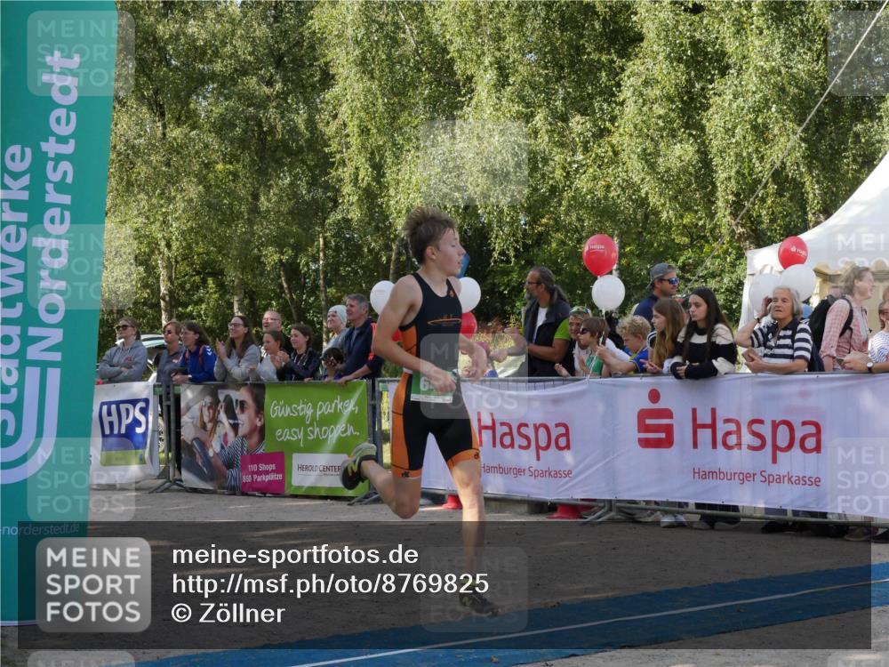 07.09.2025 - 19. Norderstedt Triathlon Zöllner http://msf.ph/oto/8769825 07.09.2025 10:49:20 Ziel 645 meine-sportfotos.de