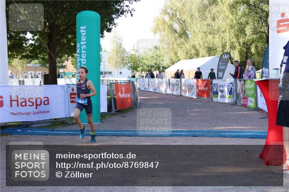 07.09.2025 - 19. Norderstedt Triathlon Zöllner http://msf.ph/oto/8769847 07.09.2025 09:14:54 Ziel 30, 51 meine-sportfotos.de