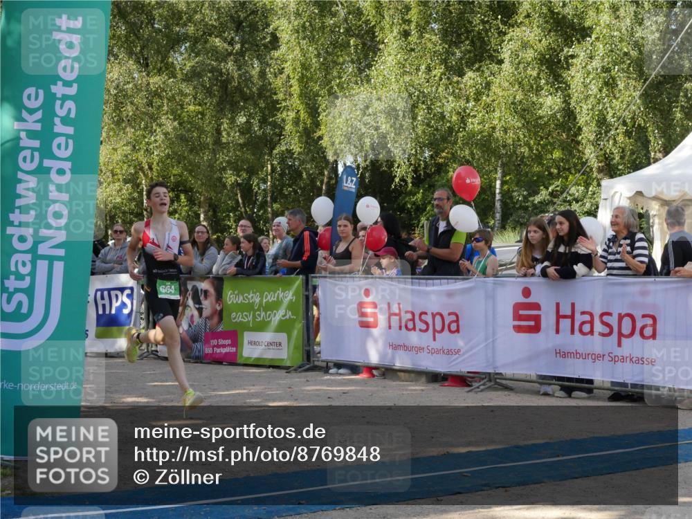 07.09.2025 - 19. Norderstedt Triathlon Zöllner http://msf.ph/oto/8769848 07.09.2025 10:50:15 Ziel 664 meine-sportfotos.de