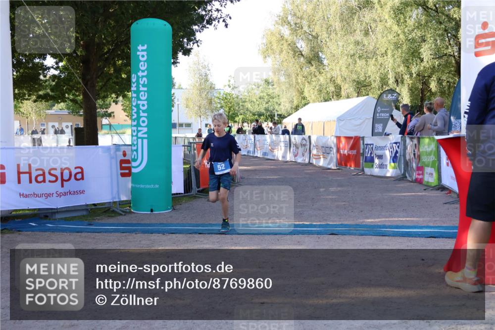 07.09.2025 - 19. Norderstedt Triathlon Zöllner http://msf.ph/oto/8769860 07.09.2025 09:15:39 Ziel 52 meine-sportfotos.de
