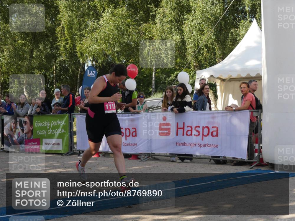 07.09.2025 - 19. Norderstedt Triathlon Zöllner http://msf.ph/oto/8769890 07.09.2025 10:50:32 Ziel 1118 meine-sportfotos.de