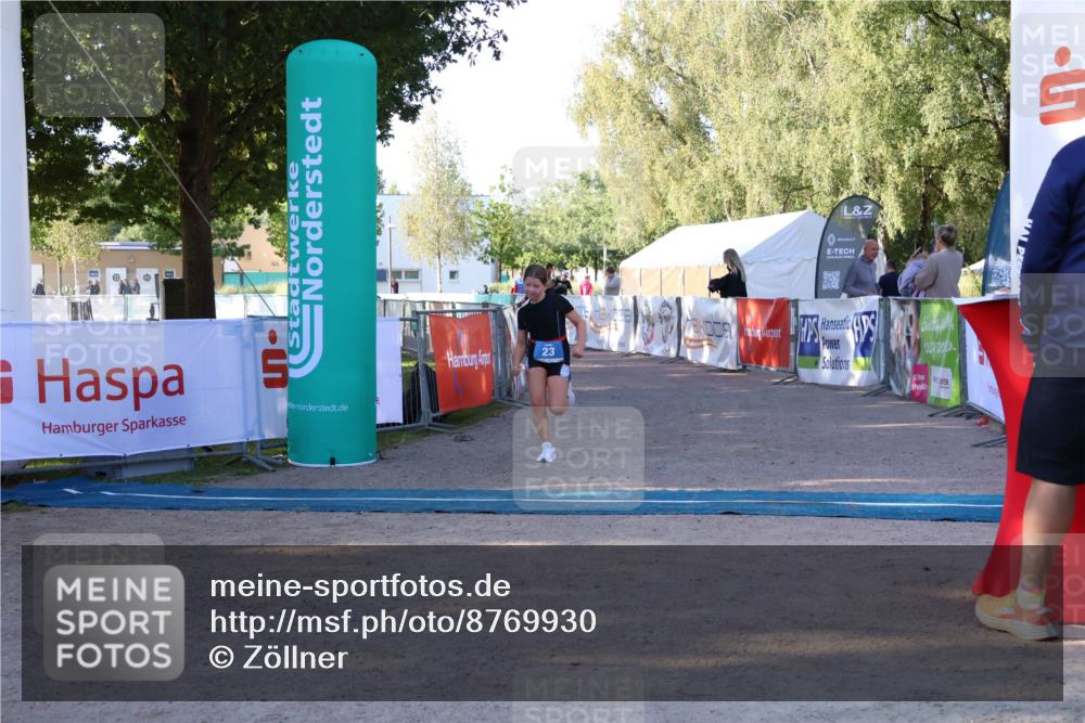 07.09.2025 - 19. Norderstedt Triathlon Zöllner http://msf.ph/oto/8769930 07.09.2025 09:16:09 Ziel 23 meine-sportfotos.de