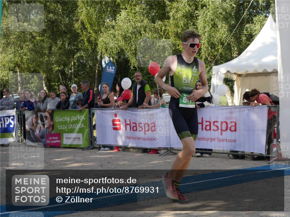 07.09.2025 - 19. Norderstedt Triathlon Zöllner http://msf.ph/oto/8769931 07.09.2025 10:50:46 Ziel 677 meine-sportfotos.de