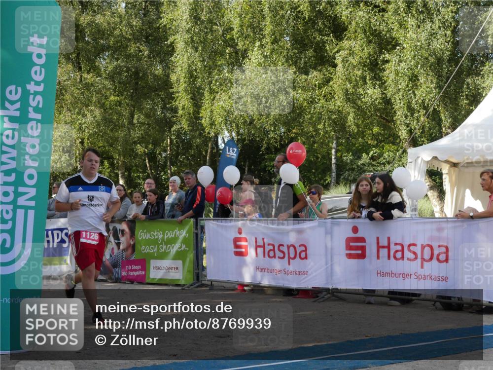 07.09.2025 - 19. Norderstedt Triathlon Zöllner http://msf.ph/oto/8769939 07.09.2025 10:51:05 Ziel 1126 meine-sportfotos.de