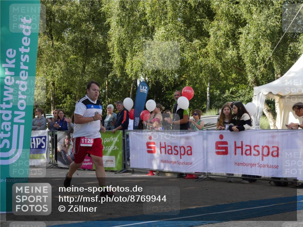 07.09.2025 - 19. Norderstedt Triathlon Zöllner http://msf.ph/oto/8769944 07.09.2025 10:51:05 Ziel 1126 meine-sportfotos.de
