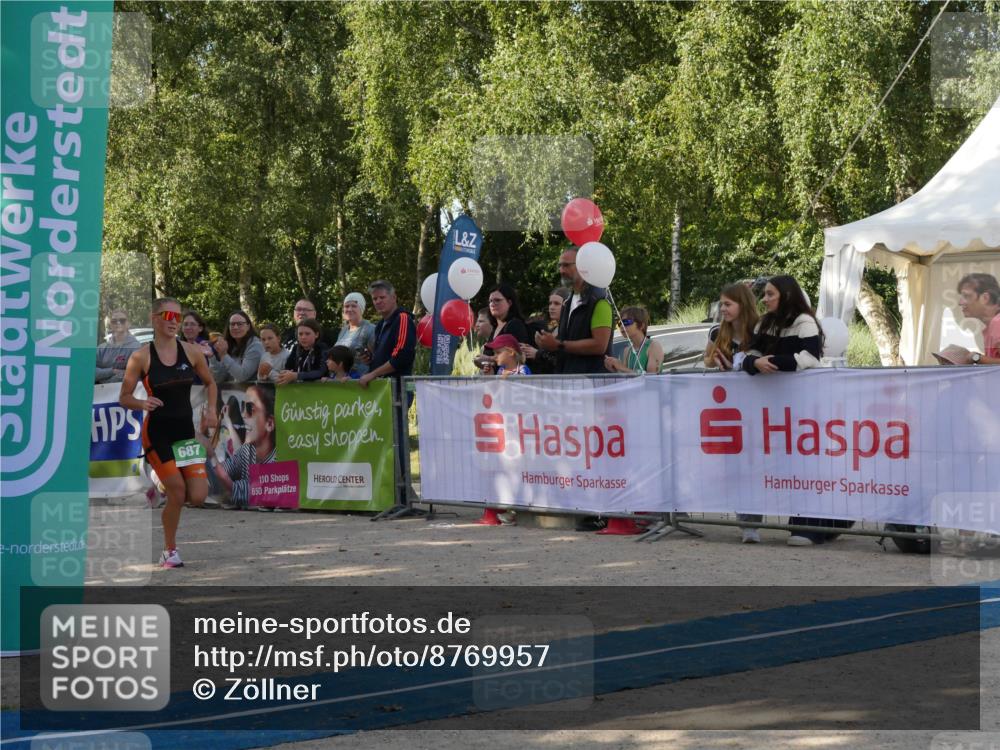 07.09.2025 - 19. Norderstedt Triathlon Zöllner http://msf.ph/oto/8769957 07.09.2025 10:51:20 Ziel 687 meine-sportfotos.de