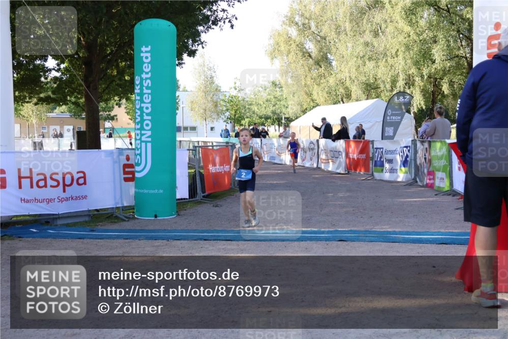 07.09.2025 - 19. Norderstedt Triathlon Zöllner http://msf.ph/oto/8769973 07.09.2025 09:16:21 Ziel 2, 11 meine-sportfotos.de