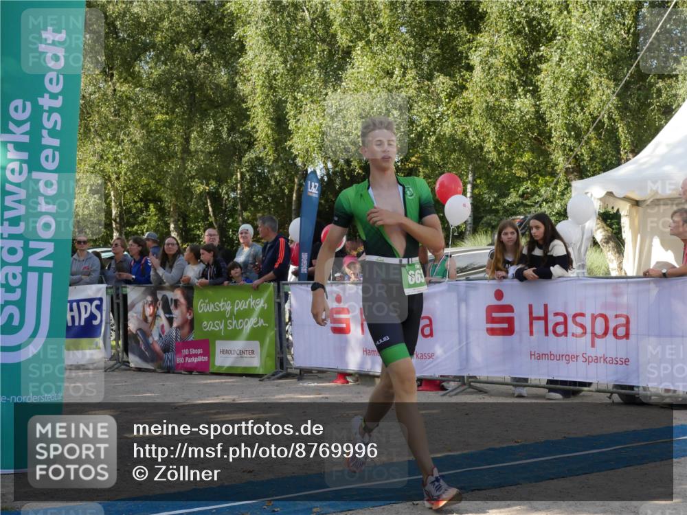 07.09.2025 - 19. Norderstedt Triathlon Zöllner http://msf.ph/oto/8769996 07.09.2025 10:51:34 Ziel 649, 663 meine-sportfotos.de