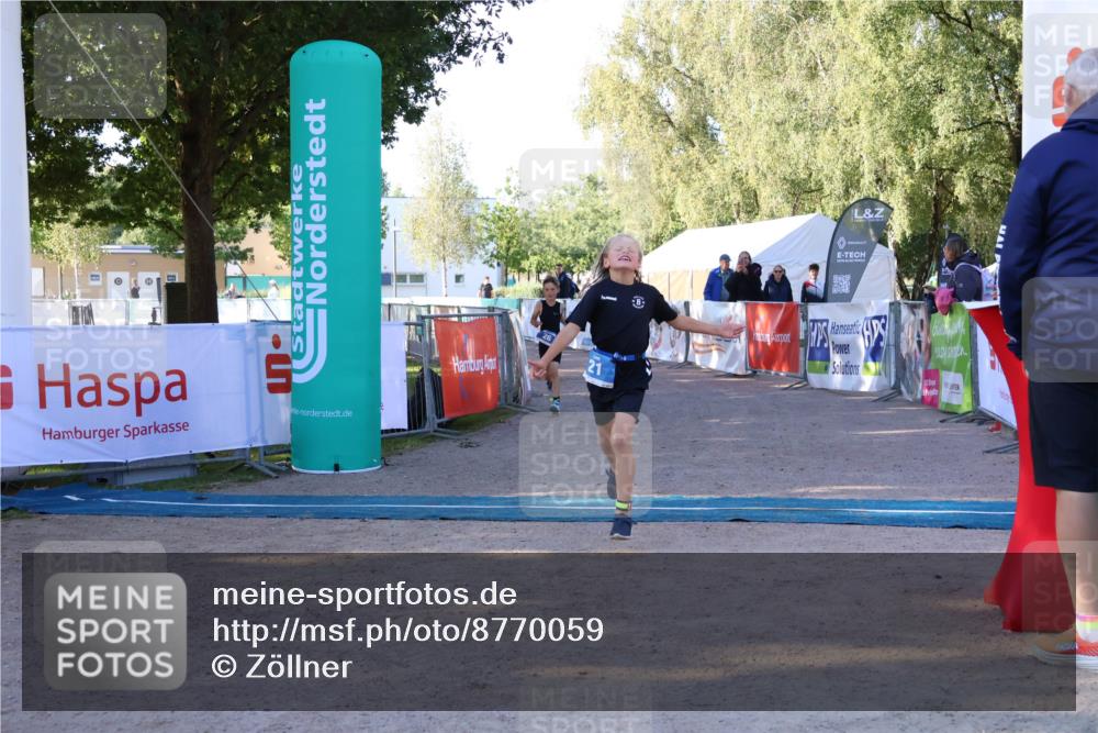 07.09.2025 - 19. Norderstedt Triathlon Zöllner http://msf.ph/oto/8770059 07.09.2025 09:16:45 Ziel 21, 26 meine-sportfotos.de