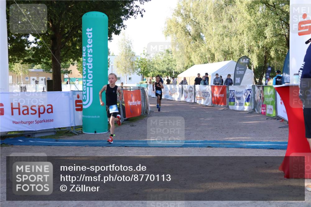 07.09.2025 - 19. Norderstedt Triathlon Zöllner http://msf.ph/oto/8770113 07.09.2025 09:17:13 Ziel 36, 40 meine-sportfotos.de