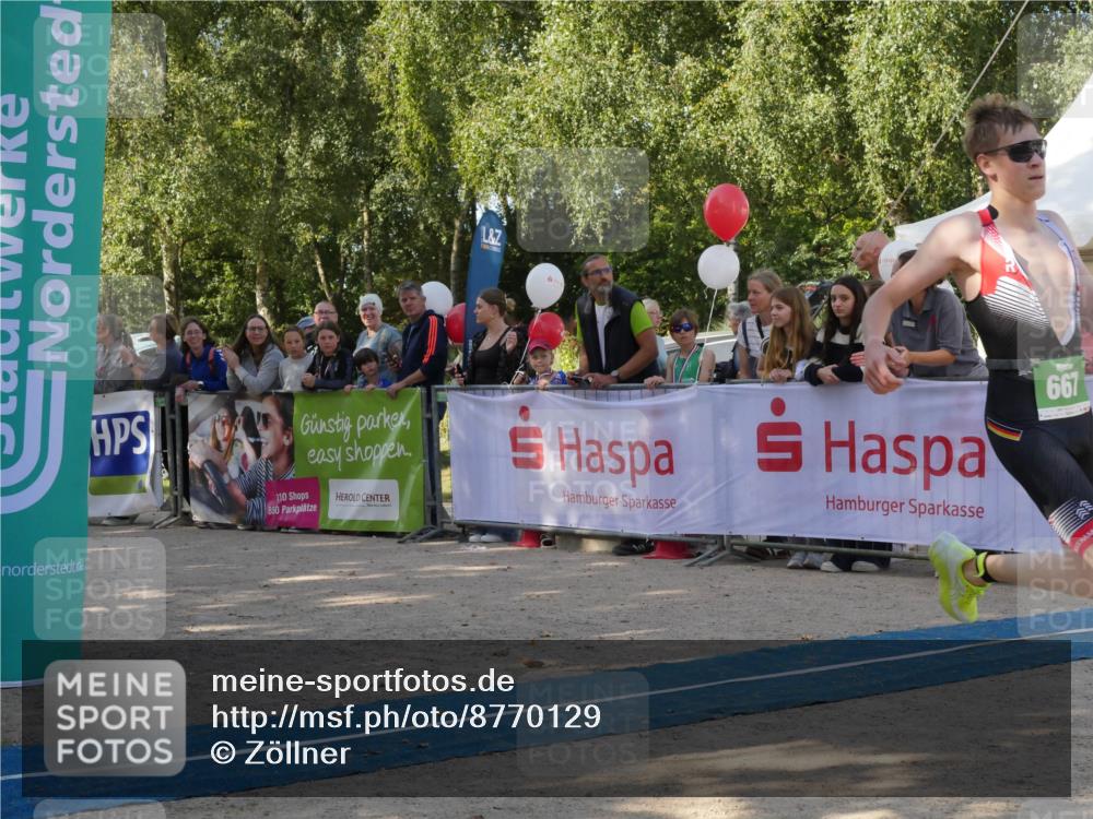 07.09.2025 - 19. Norderstedt Triathlon Zöllner http://msf.ph/oto/8770129 07.09.2025 10:52:16 Ziel 667, 1146 meine-sportfotos.de
