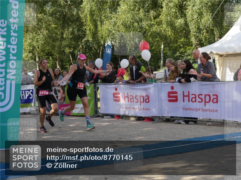 07.09.2025 - 19. Norderstedt Triathlon Zöllner http://msf.ph/oto/8770145 07.09.2025 10:52:21 Ziel 667, 1114, 1141 meine-sportfotos.de