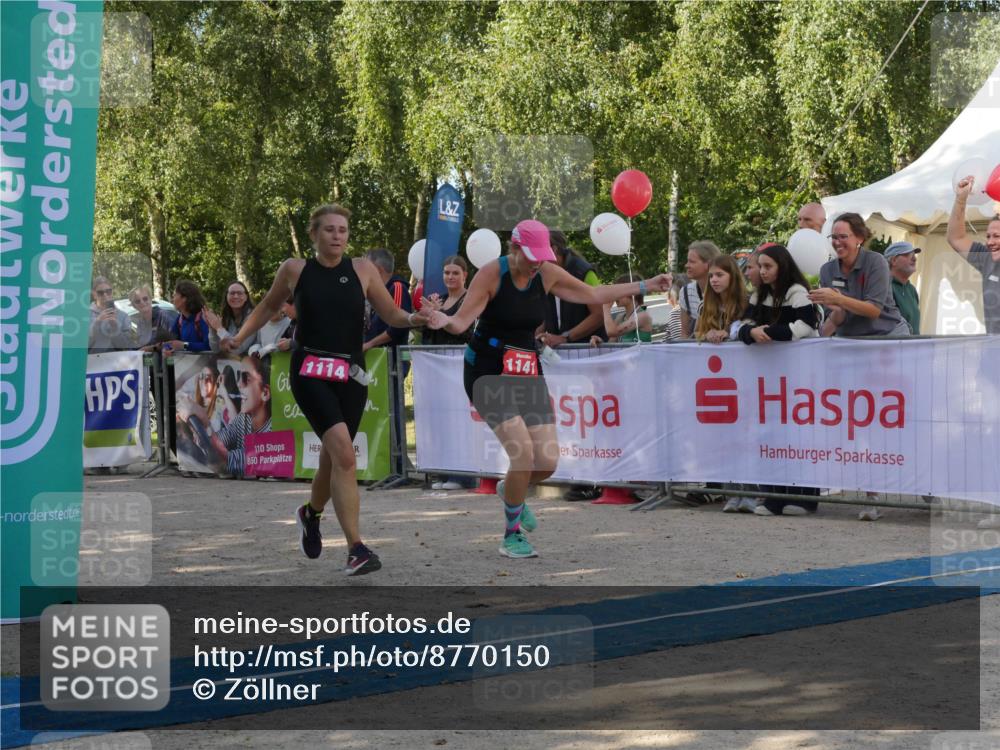 07.09.2025 - 19. Norderstedt Triathlon Zöllner http://msf.ph/oto/8770150 07.09.2025 10:52:21 Ziel 667, 1114, 1141 meine-sportfotos.de