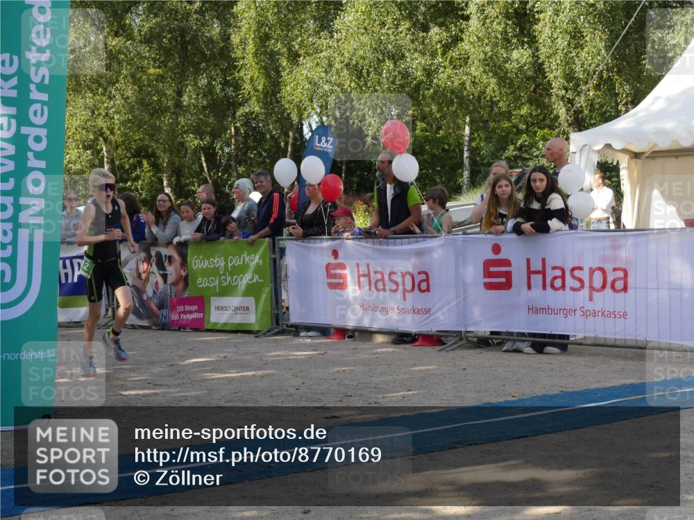 07.09.2025 - 19. Norderstedt Triathlon Zöllner http://msf.ph/oto/8770169 07.09.2025 10:52:26 Ziel 112, 1114, 1141 meine-sportfotos.de