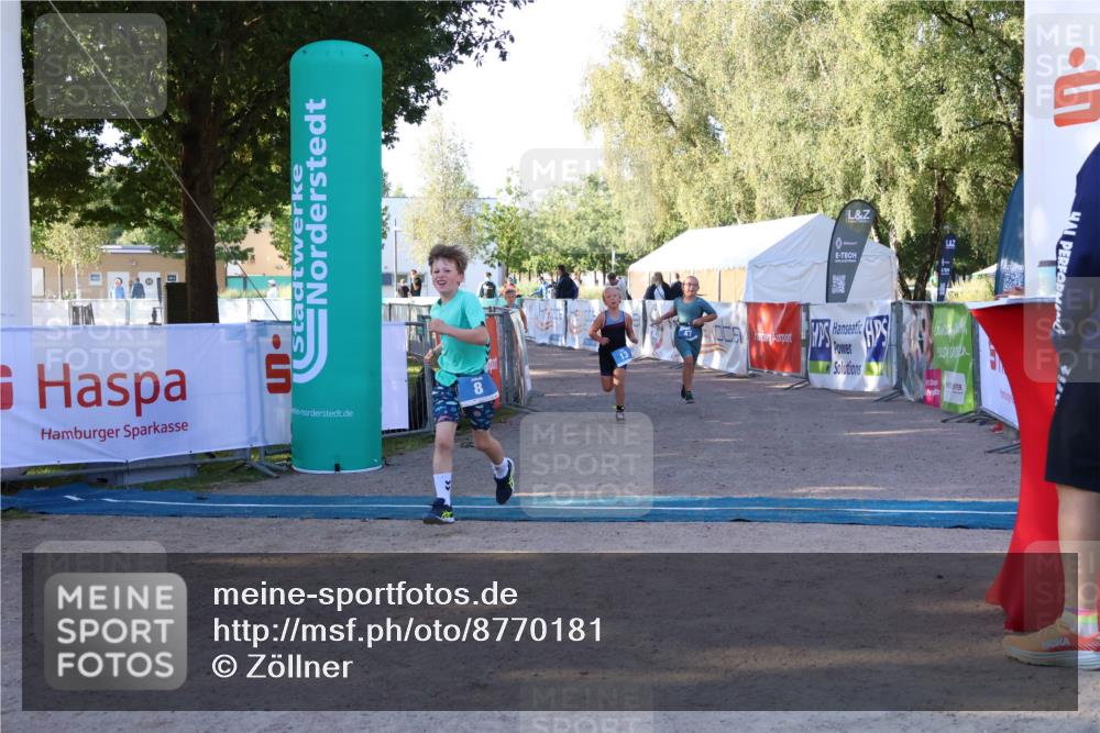 07.09.2025 - 19. Norderstedt Triathlon Zöllner http://msf.ph/oto/8770181 07.09.2025 09:17:31 Ziel 8, 13, 47, 48 meine-sportfotos.de