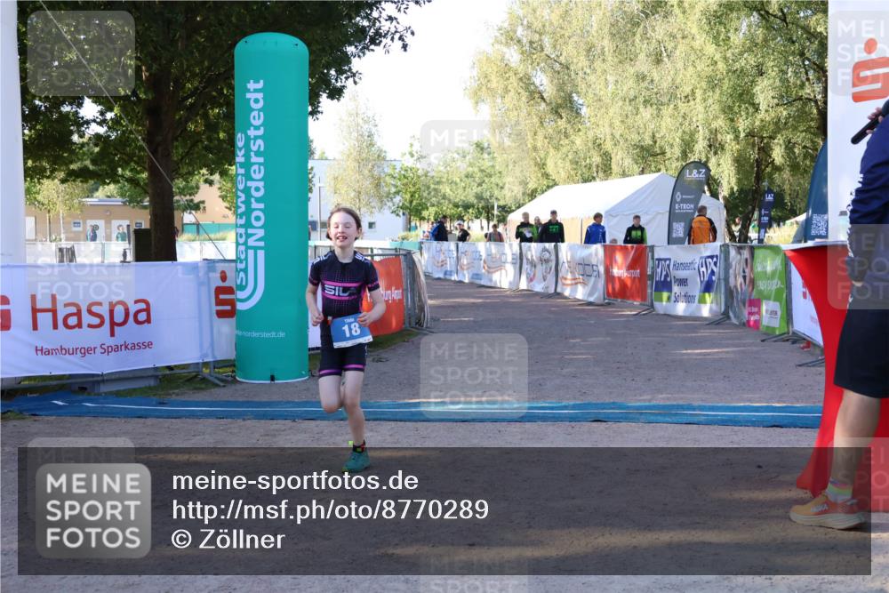 07.09.2025 - 19. Norderstedt Triathlon Zöllner http://msf.ph/oto/8770289 07.09.2025 09:18:43 Ziel 18 meine-sportfotos.de